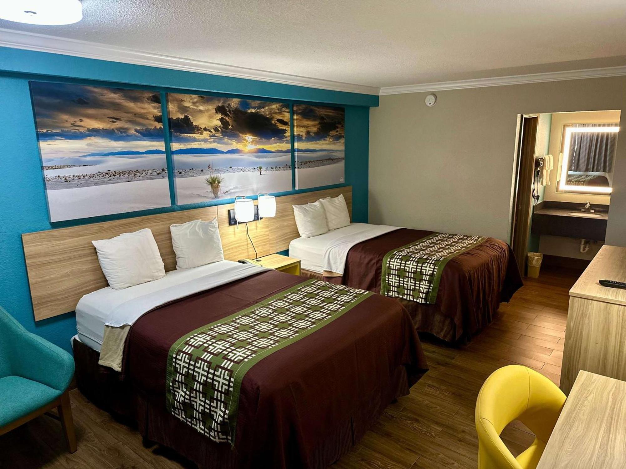 Days Inn By Wyndham Houston East Eksteriør bilde